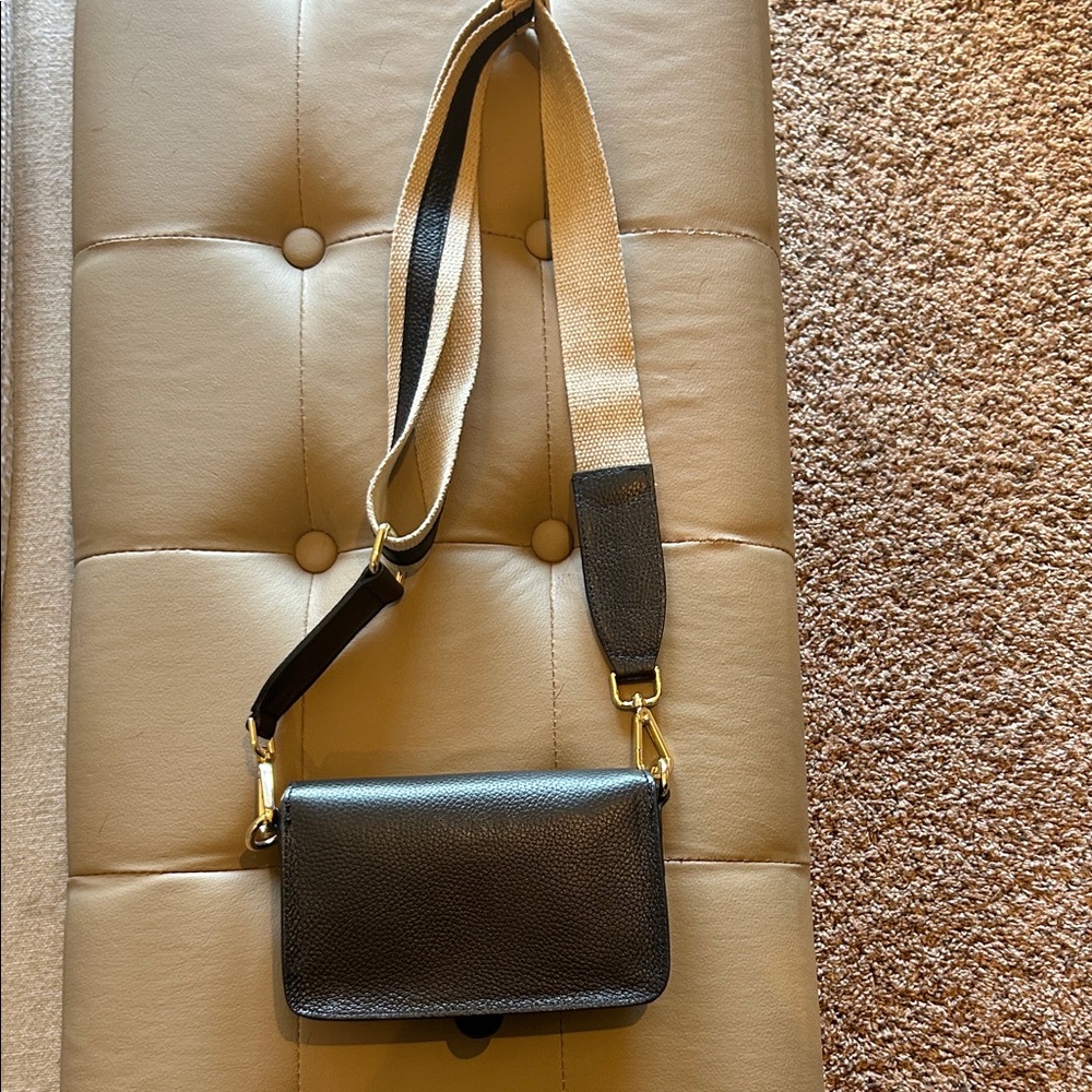 Vera Pelle Black Crossbody Bag with Striped Strap - Picture 2 of 6